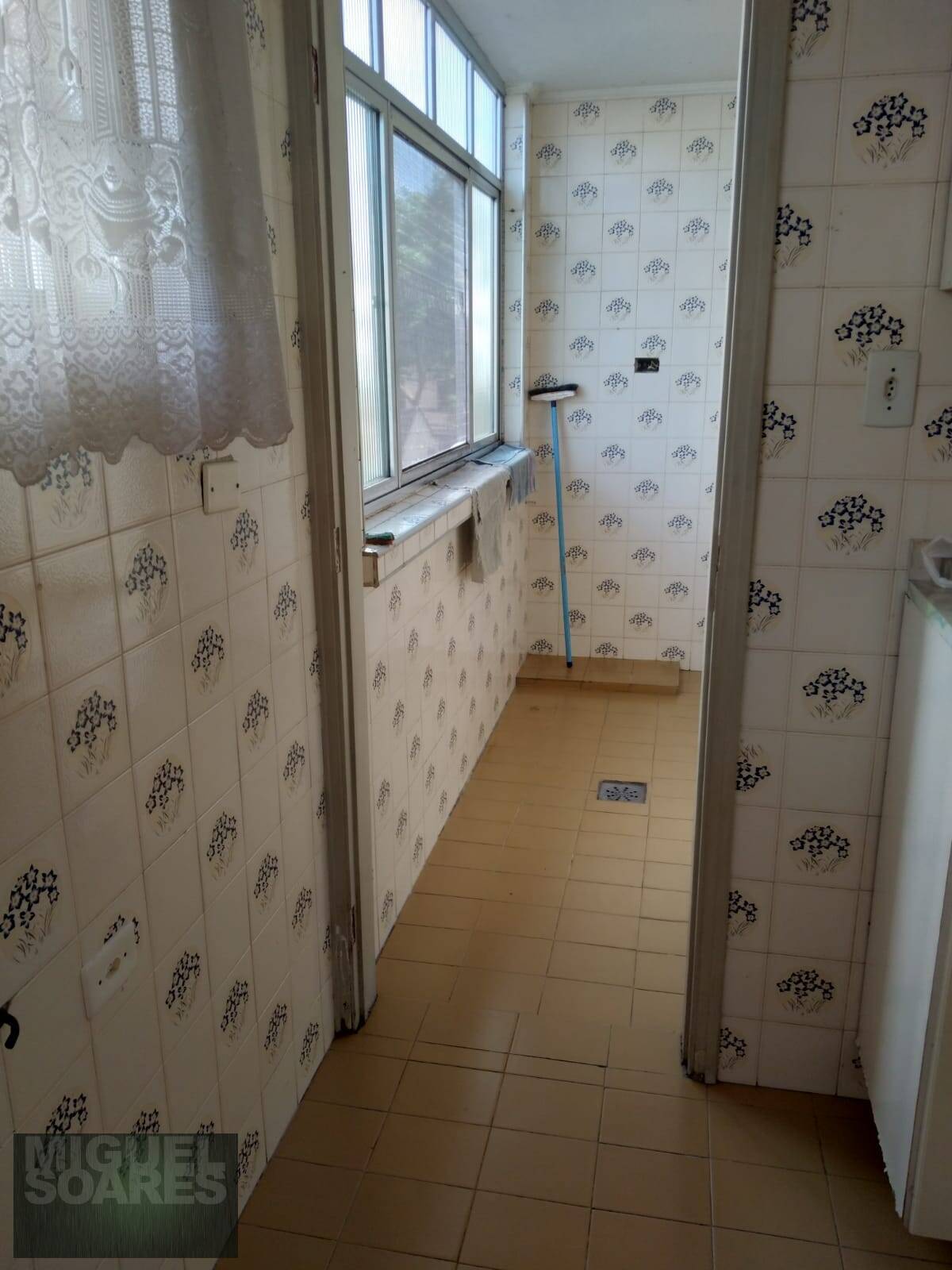 Apartamento à venda com 2 quartos, 94m² - Foto 5