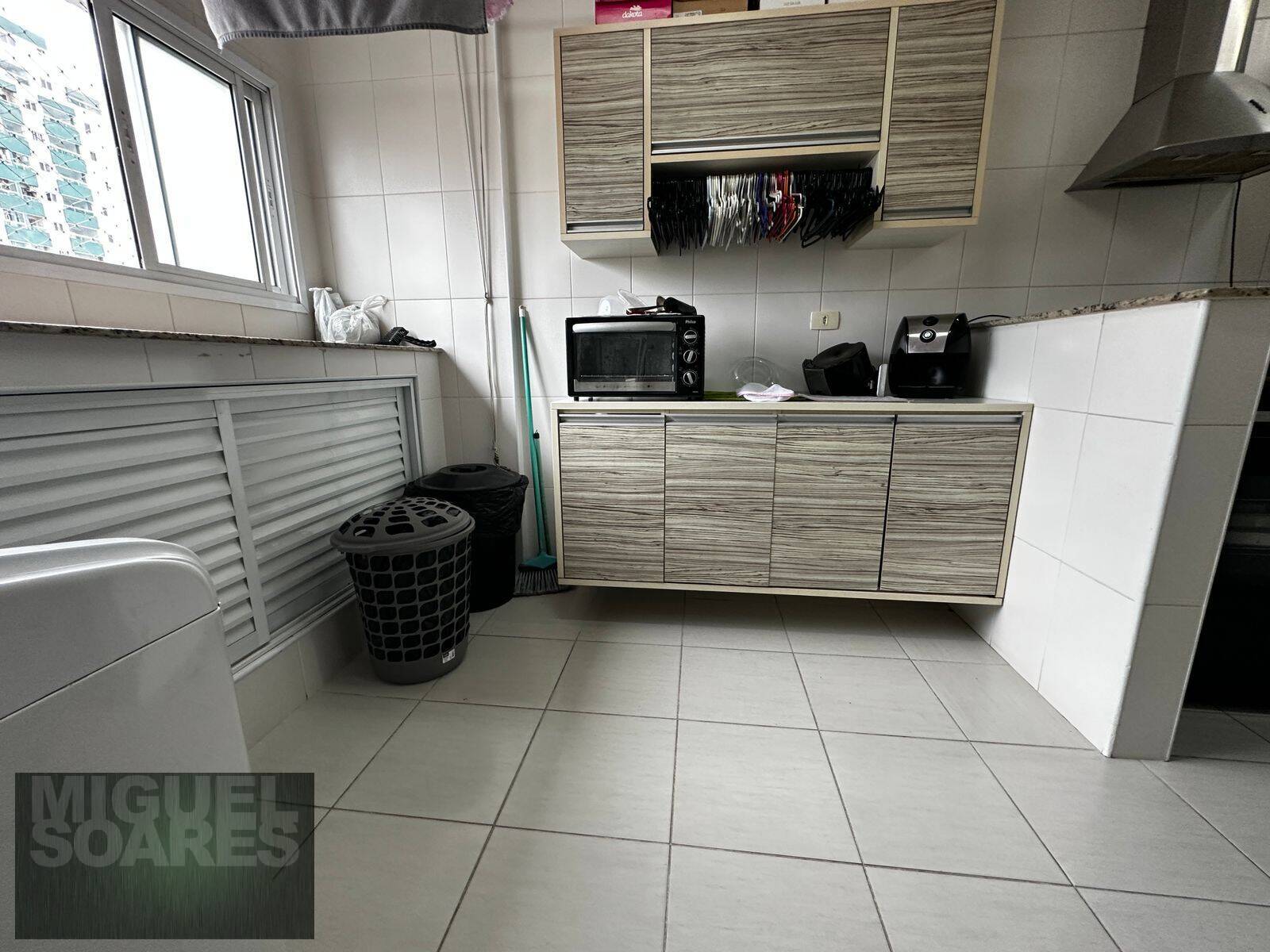 Apartamento à venda com 3 quartos, 174m² - Foto 12