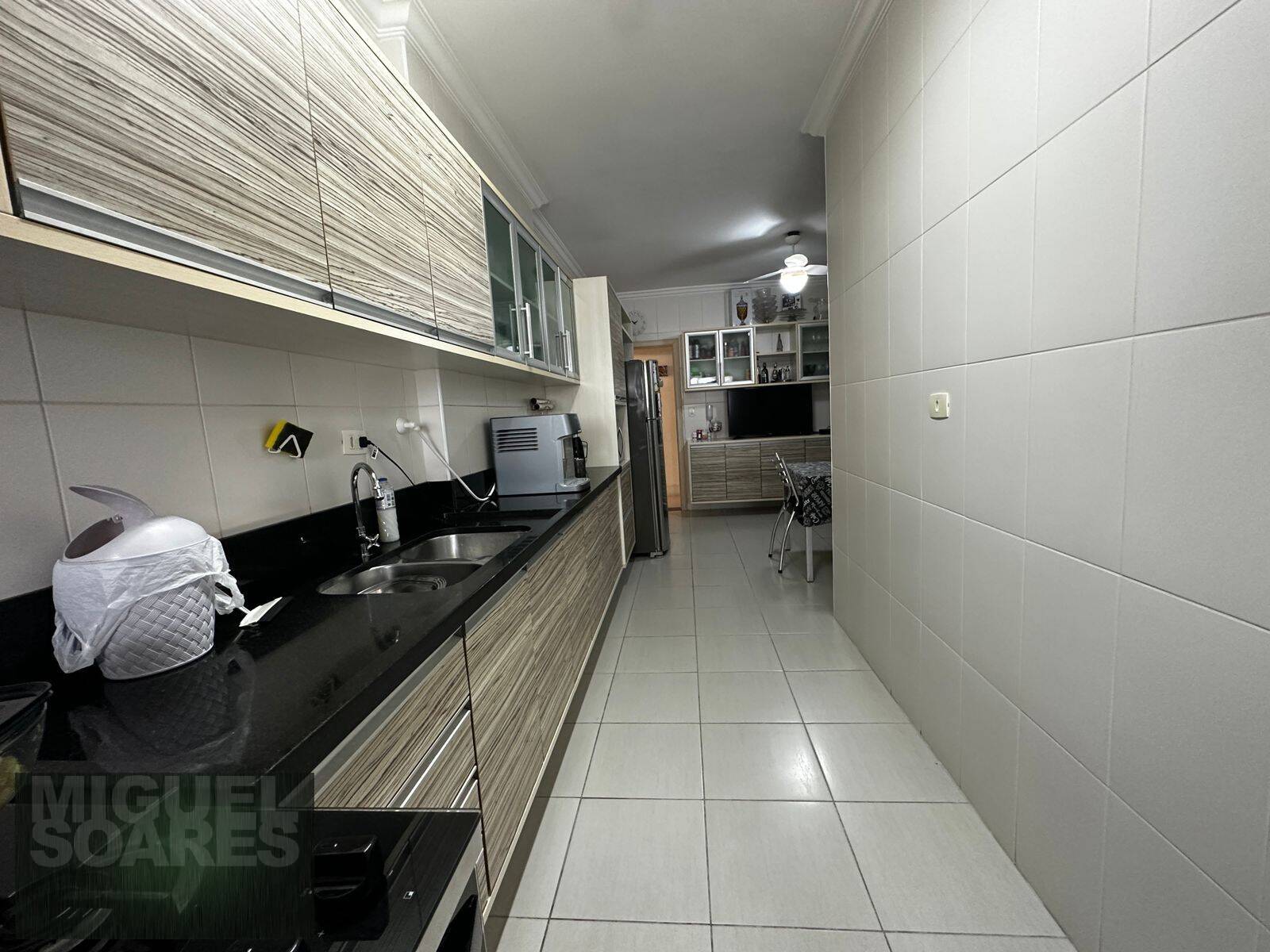 Apartamento à venda com 3 quartos, 174m² - Foto 10