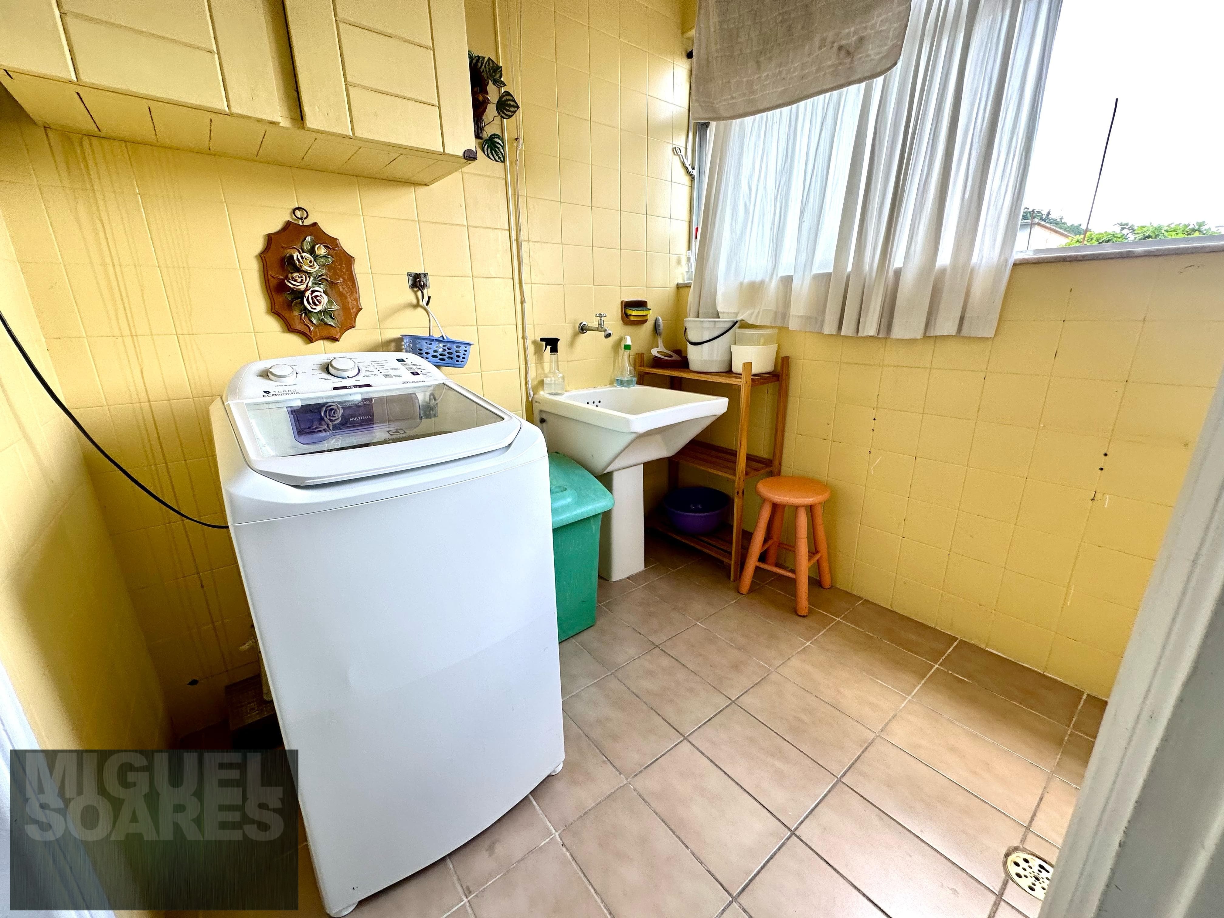 Apartamento à venda com 2 quartos, 75m² - Foto 7