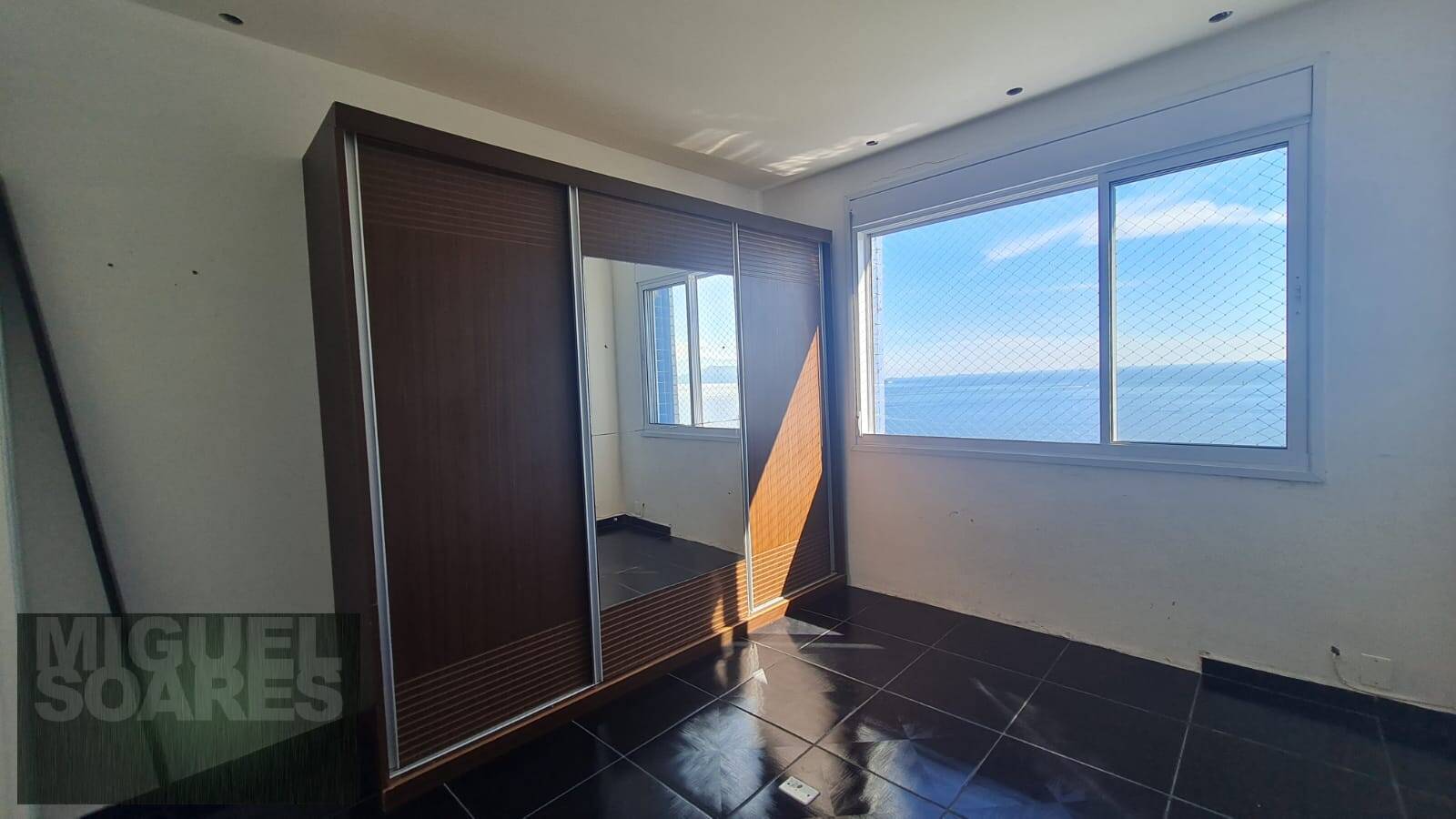 Apartamento à venda com 1 quarto, 55m² - Foto 5