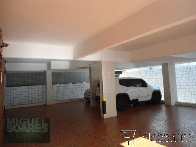 Apartamento à venda com 2 quartos, 65m² - Foto 14