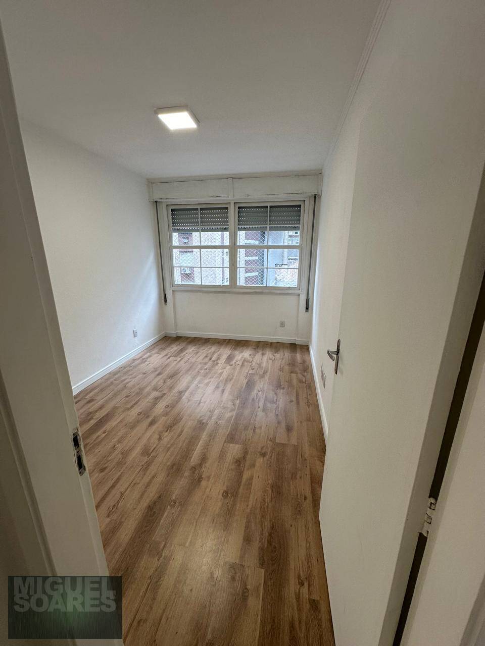 Apartamento à venda com 1 quarto, 55m² - Foto 10