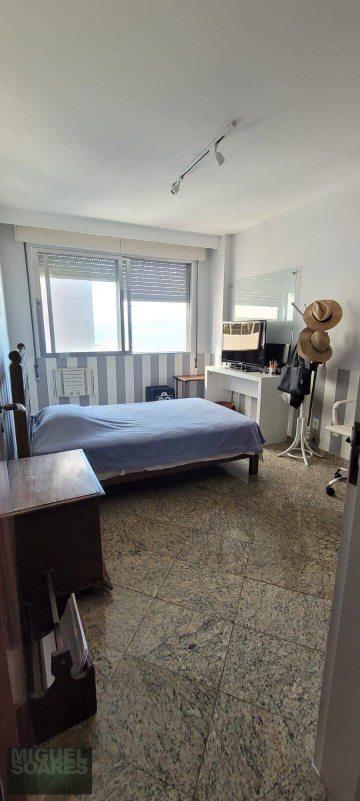 Apartamento à venda e aluguel com 4 quartos, 190m² - Foto 9