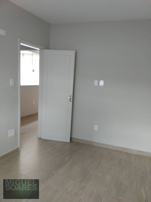 Apartamento à venda com 2 quartos, 75m² - Foto 6