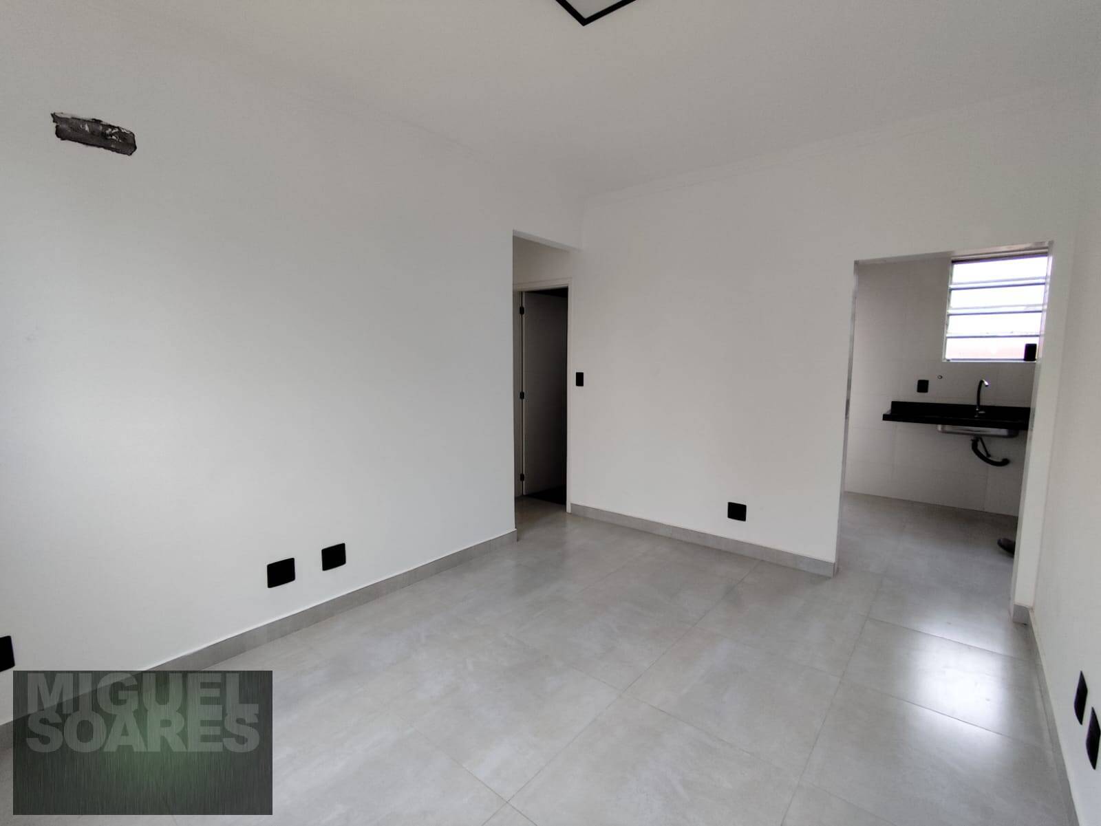 Apartamento à venda com 2 quartos, 60m² - Foto 5