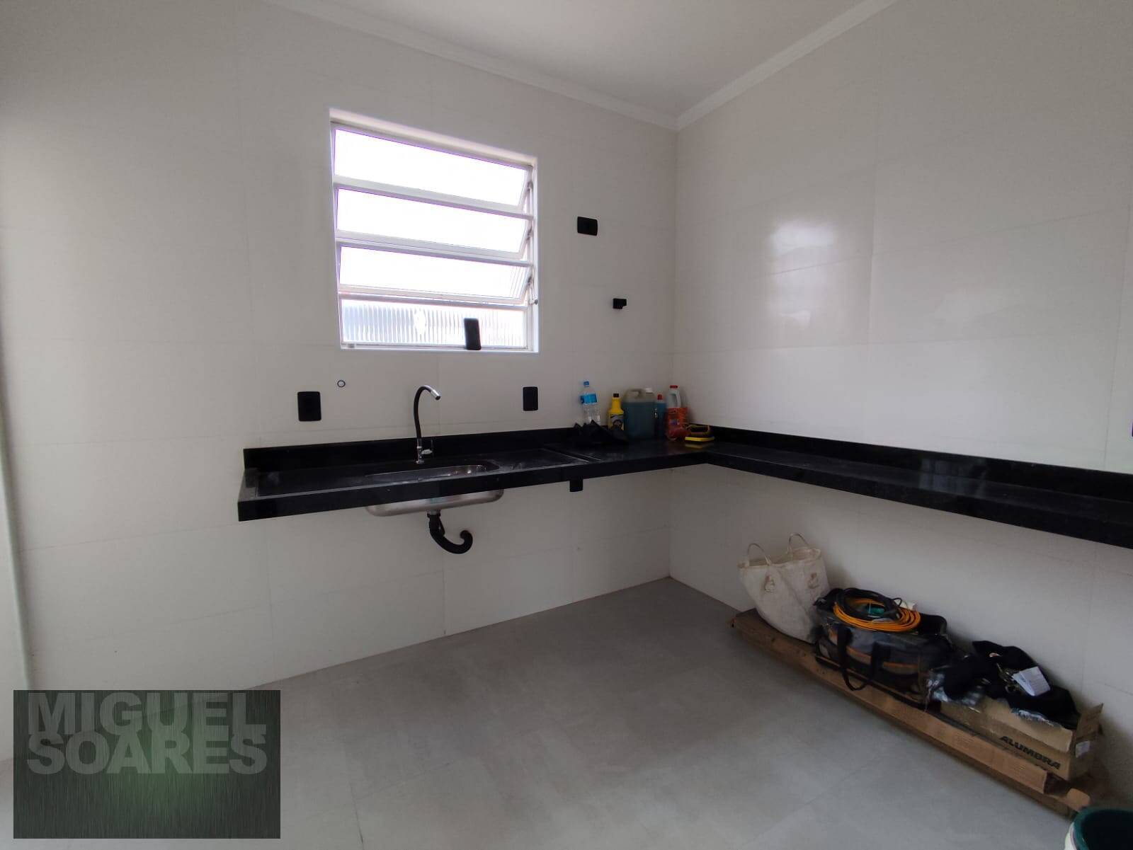 Apartamento à venda com 2 quartos, 60m² - Foto 18