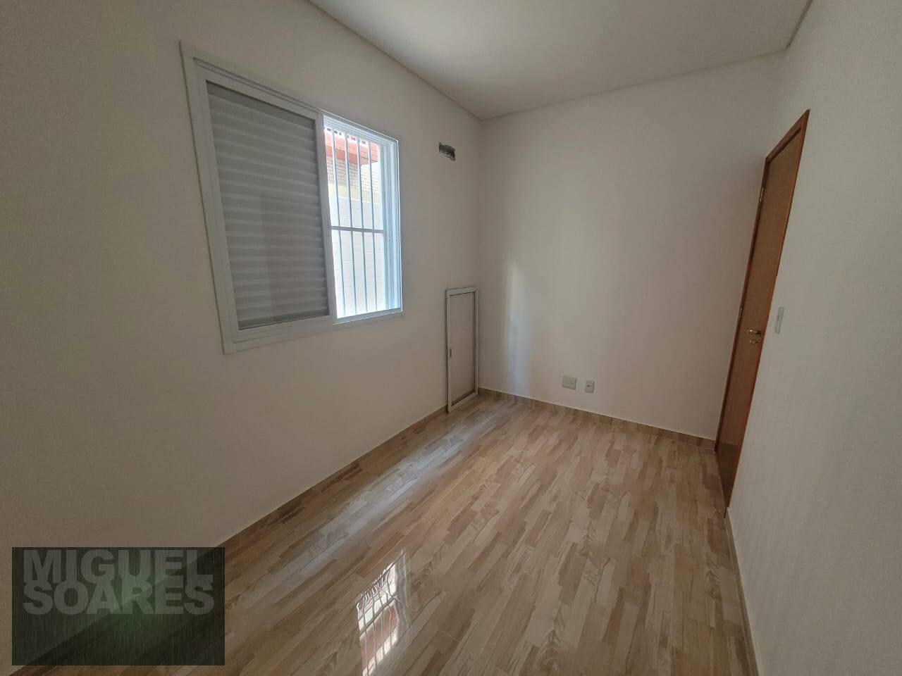 Casa à venda com 2 quartos, 70m² - Foto 7