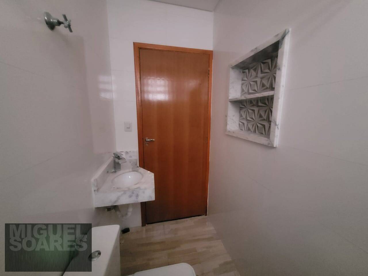 Casa à venda com 2 quartos, 70m² - Foto 10