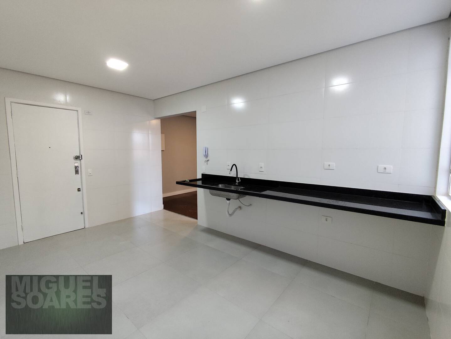 Apartamento à venda com 2 quartos, 90m² - Foto 12