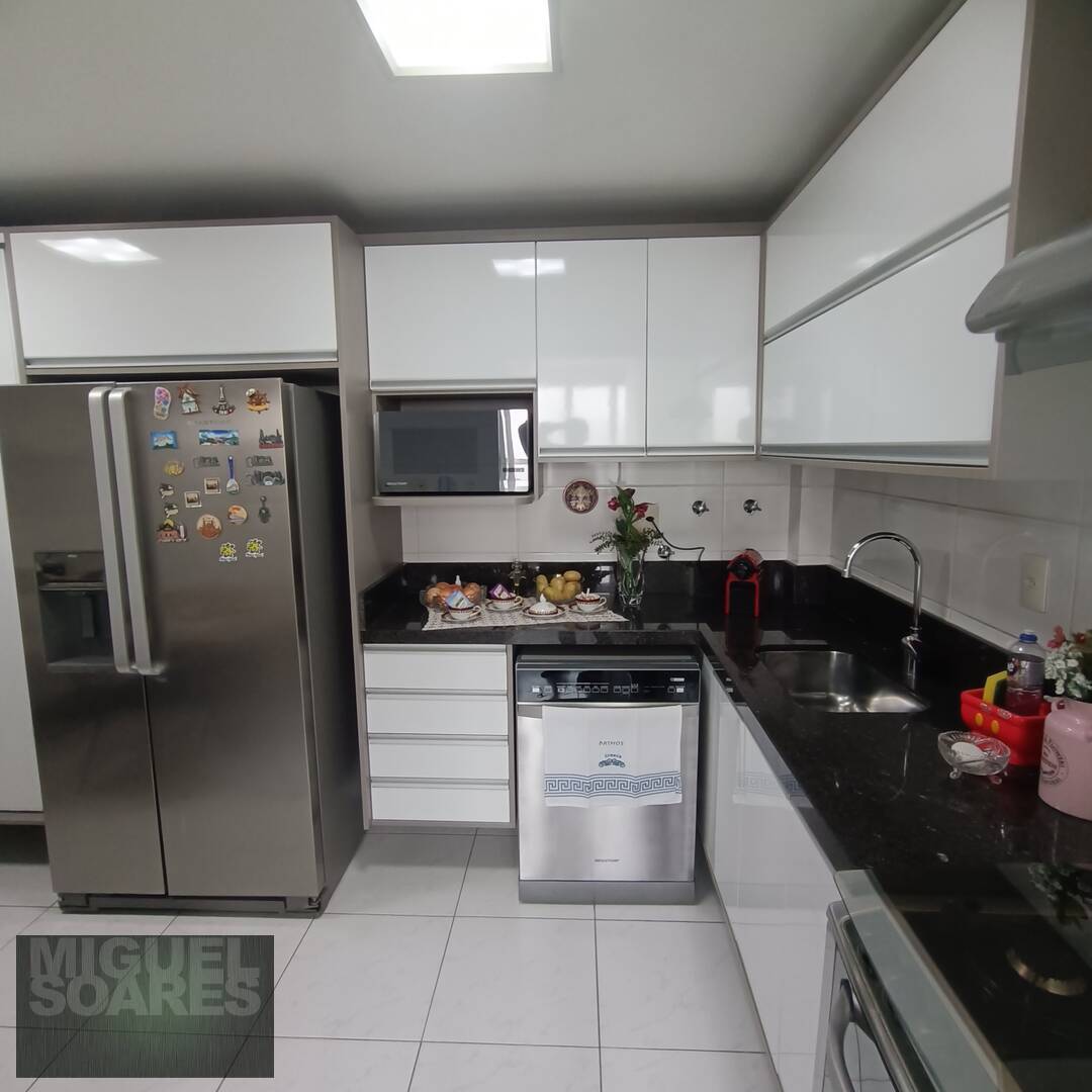 Apartamento à venda e aluguel com 4 quartos, 192m² - Foto 7