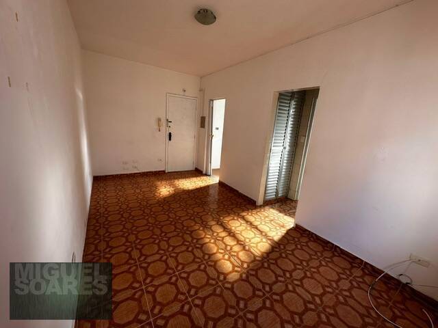 Apartamento à venda com 1 quarto, 48m² - Foto 2