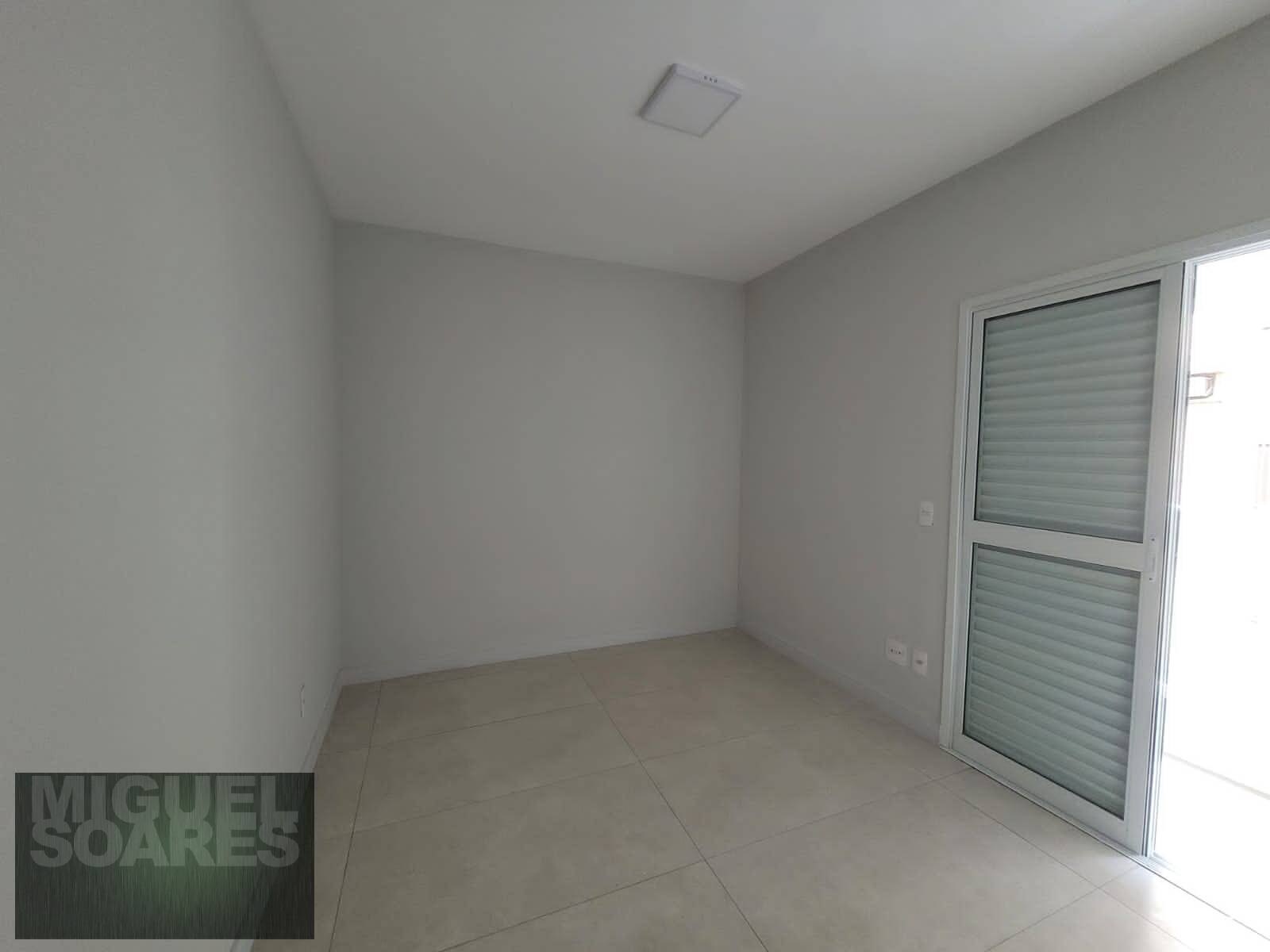 Apartamento à venda com 2 quartos, 82m² - Foto 1