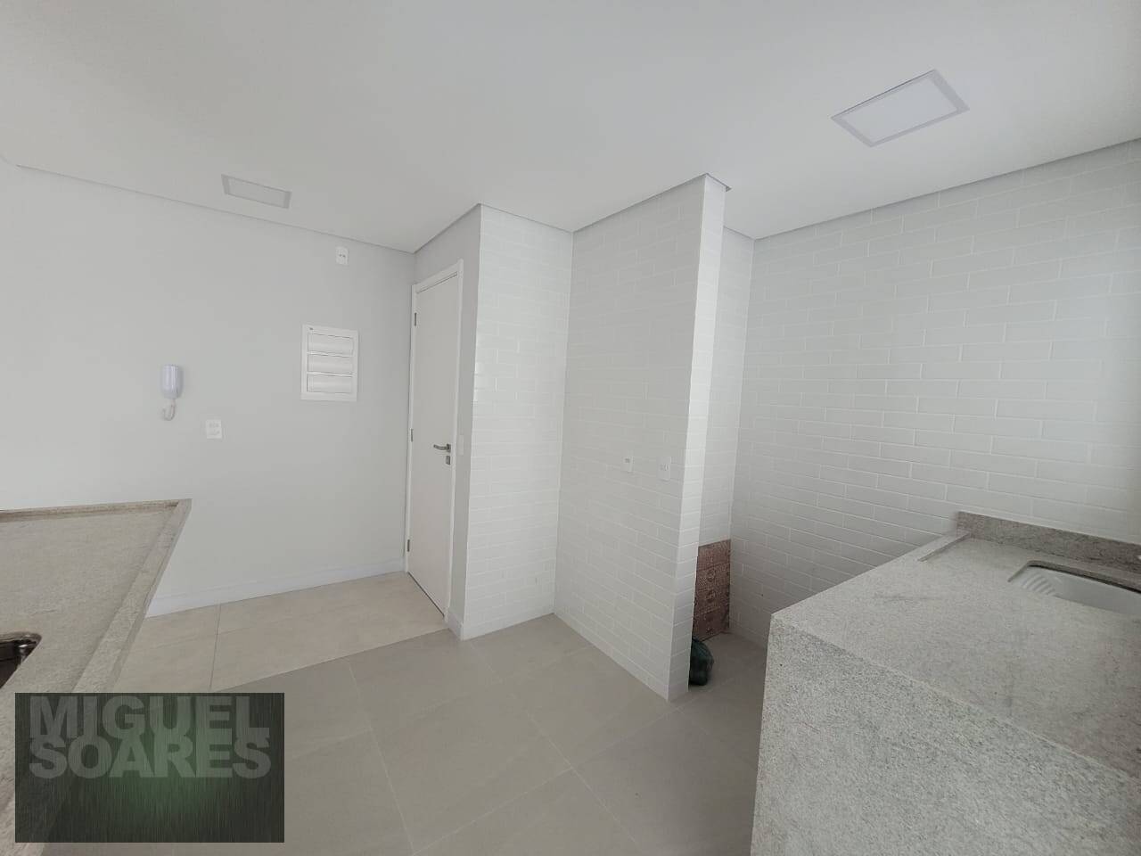 Apartamento à venda com 2 quartos, 82m² - Foto 8