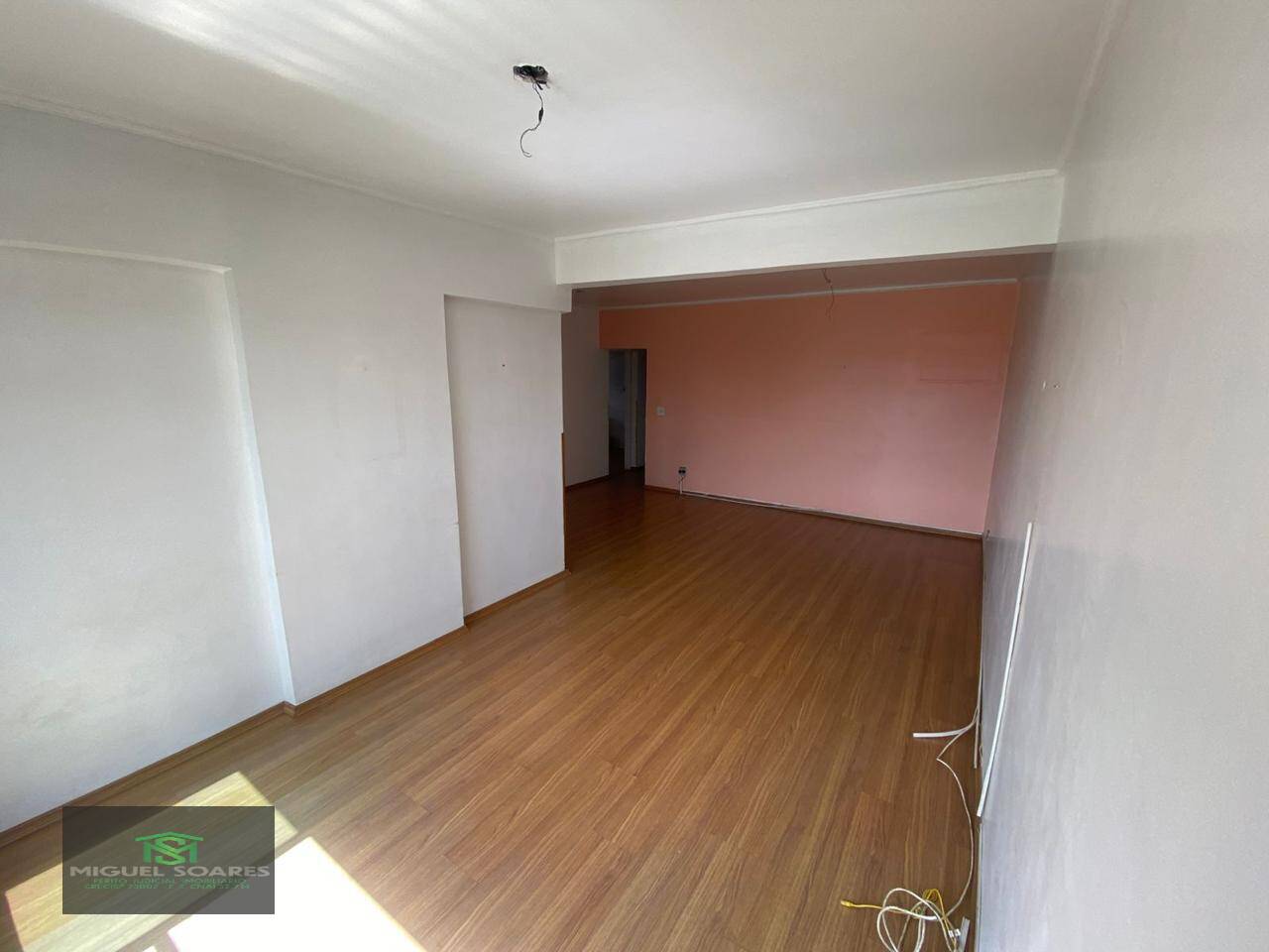 Apartamento à venda com 2 quartos, 107m² - Foto 3