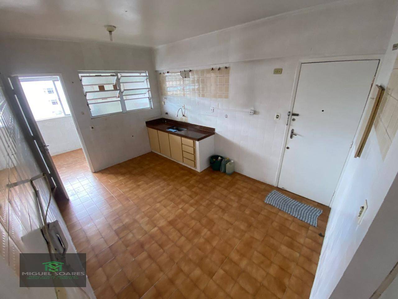 Apartamento à venda com 2 quartos, 107m² - Foto 13