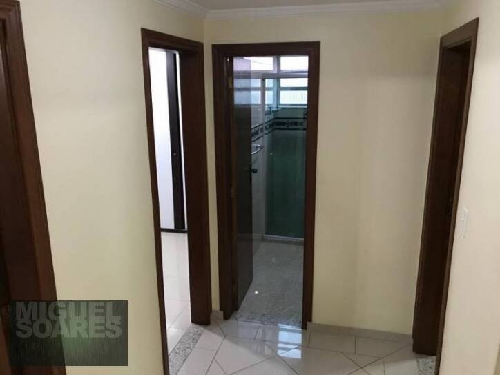 Apartamento à venda com 3 quartos, 123m² - Foto 17